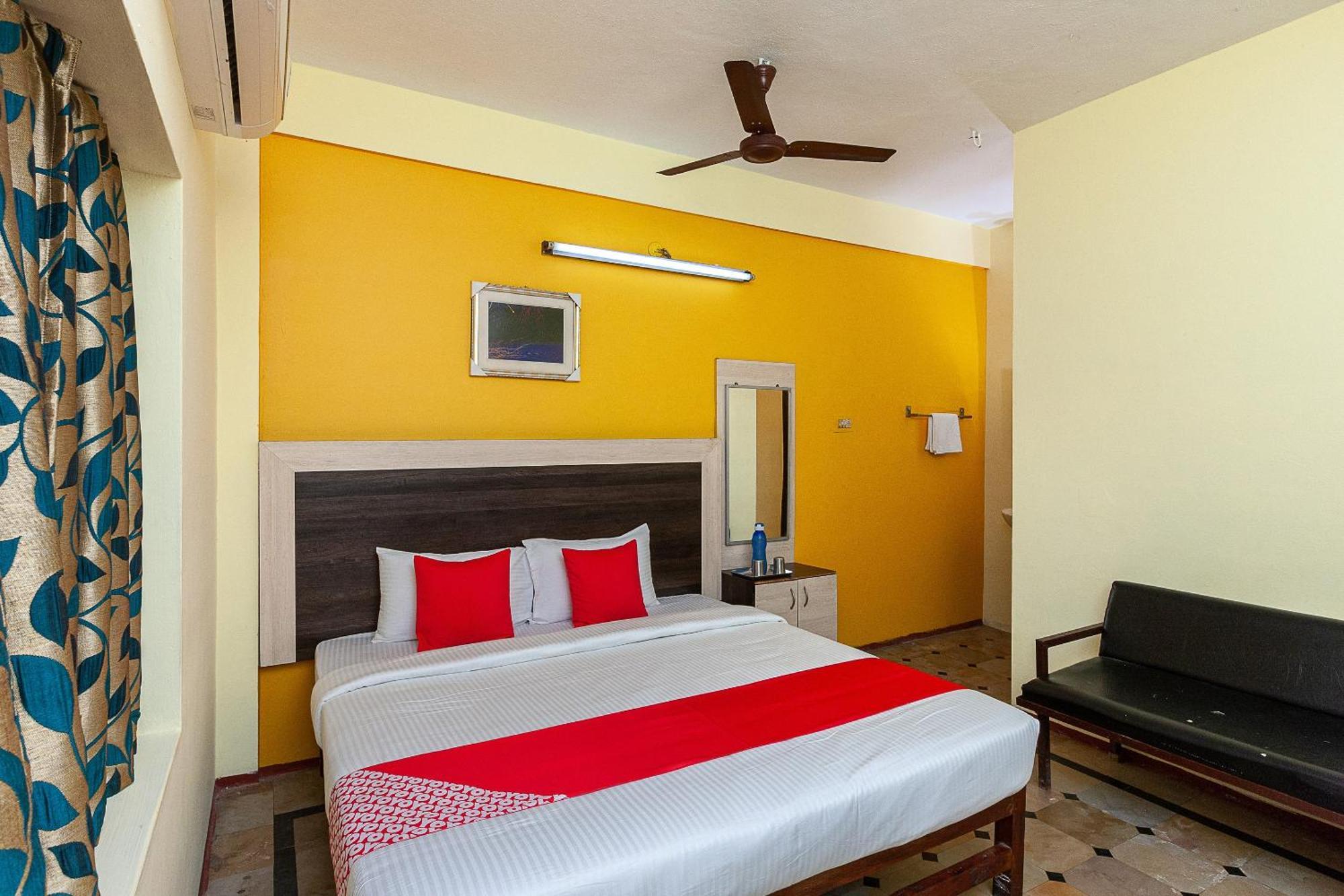 Collection O Ammayi Hotels & Resorts Tiruvannāmalai 外观 照片
