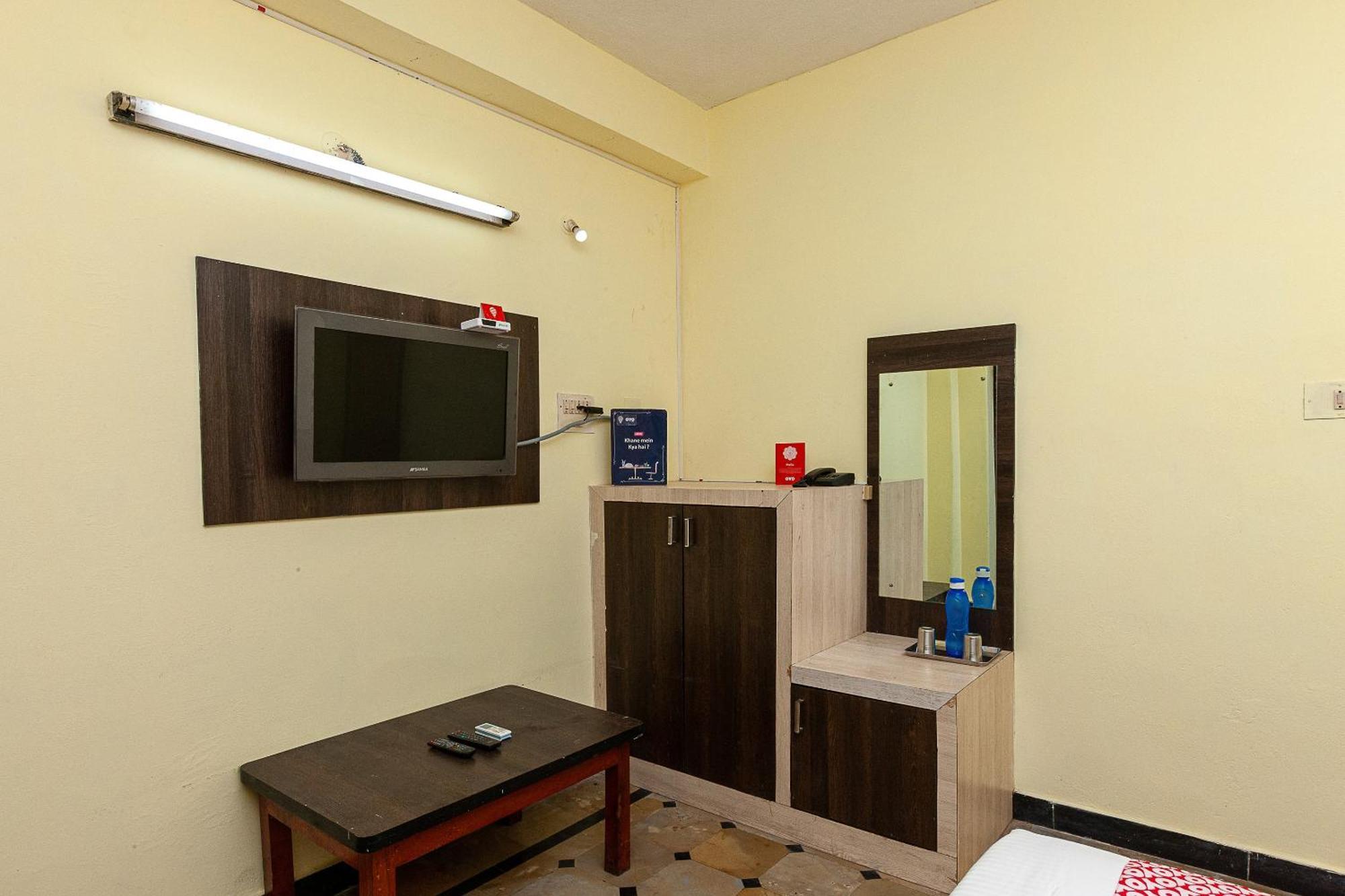 Collection O Ammayi Hotels & Resorts Tiruvannāmalai 外观 照片