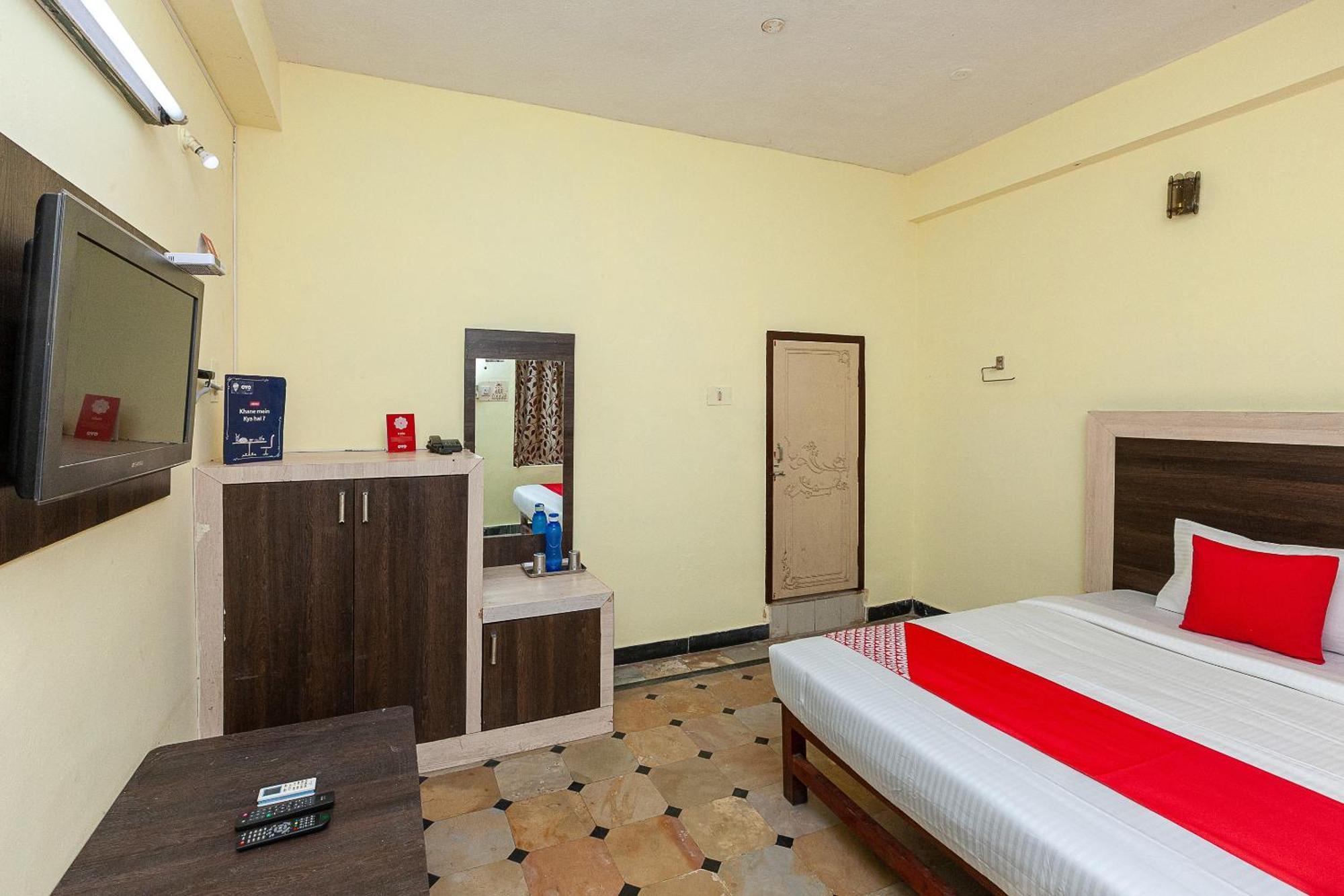 Collection O Ammayi Hotels & Resorts Tiruvannāmalai 外观 照片